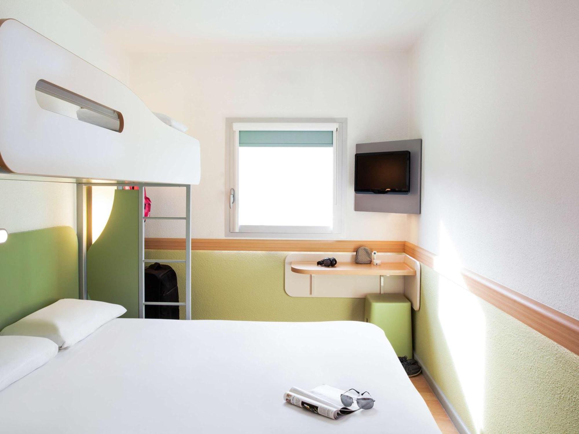 Ibis Budget Биконсфилд Экстерьер фото